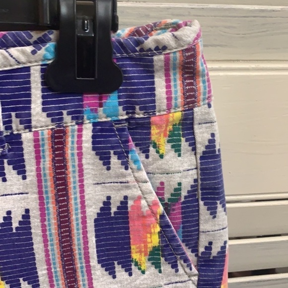 𝅺t33 American Eagle Midi Flat Front Aztec Printed Sz 4 Biho Festival Fair - Picture 2 of 16